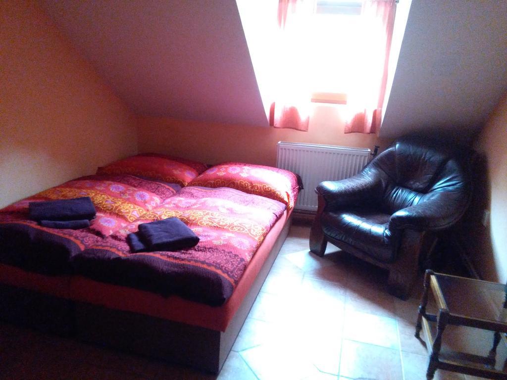 Guest House U Nahonu Chrudim Exterior photo